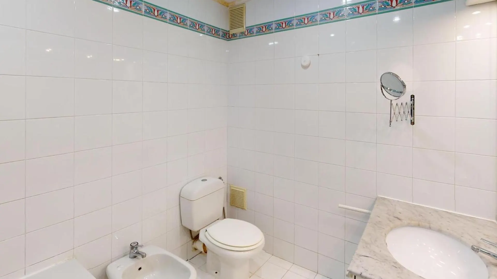 Charmant 3P Climatise En Rez-De-Jardin Avec 2 Terrasses Proche Mer A Menton - Fr-1-196-357 Francia